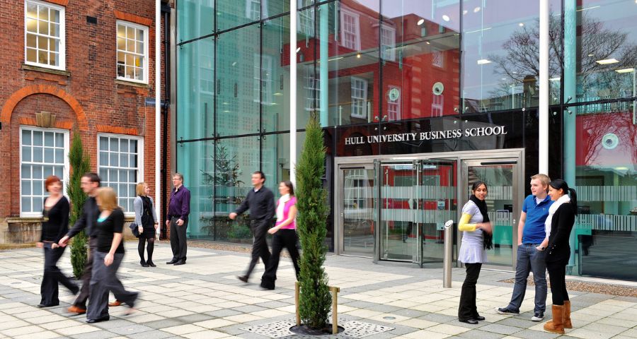 University of Hull - Academic Advisor