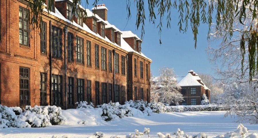 University of Hull - Academic Advisor