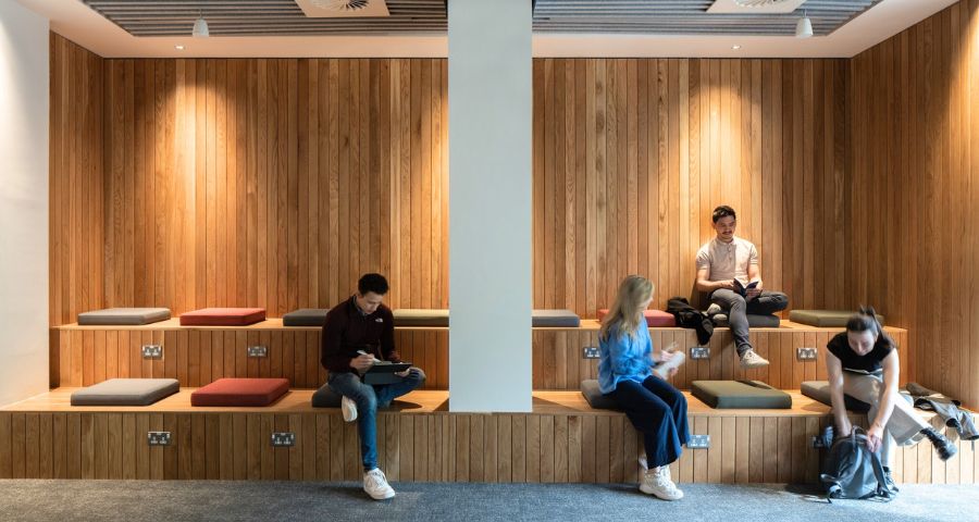 Queen’s University Belfast - Academic Advisor