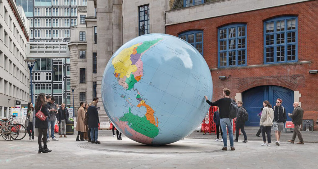 The London School of Economics (LSE) - Academic Advisor