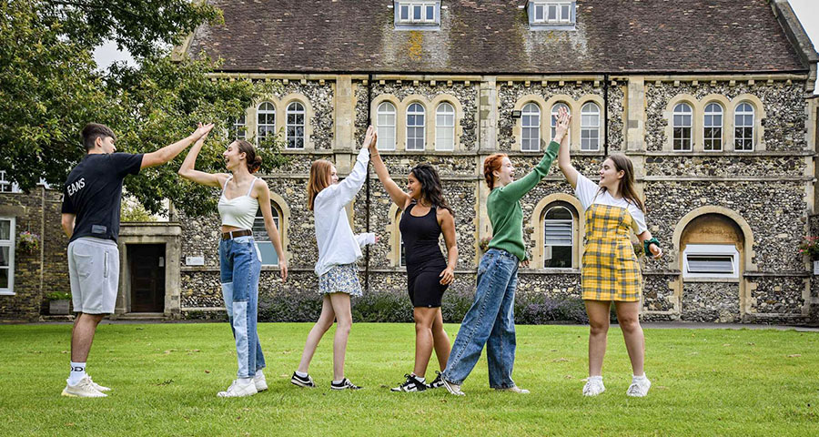 Dover College - Academic Advisor