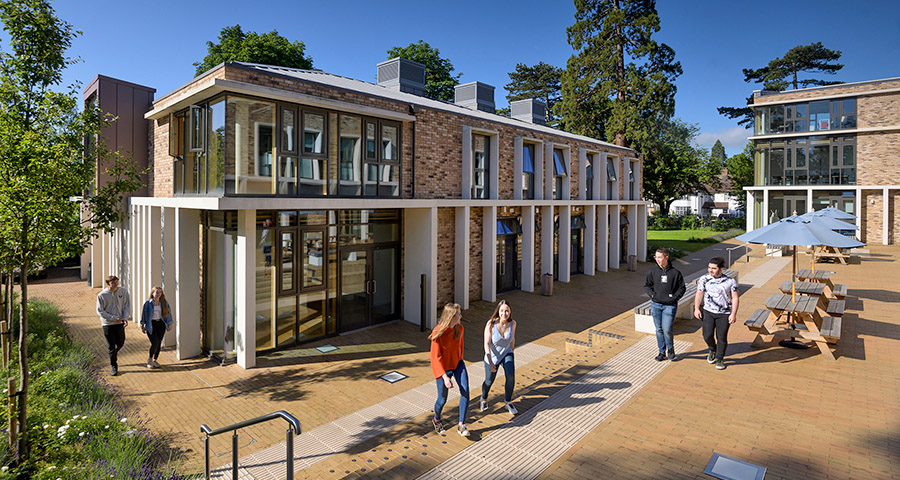 D’overbroeck’s Oxford - Academic Advisor