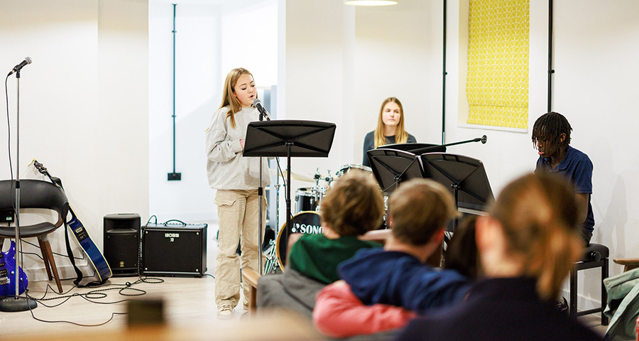 Taunton School - Academic Advisor