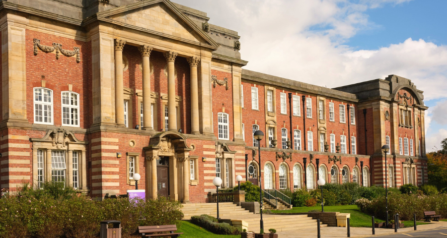 Бакалаврат у Великій Британії - Academic Advisor